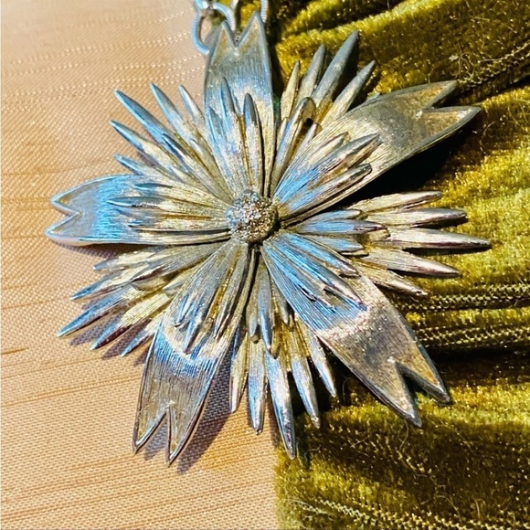 Original Classic VINTAGE MONET DAISY Sunflower PENDANT - Picture 3 of 6